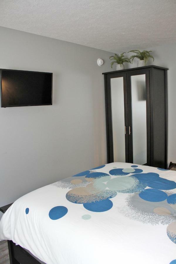 The Serenity Suite - Main Street Lodge In Berlin Exteriér fotografie